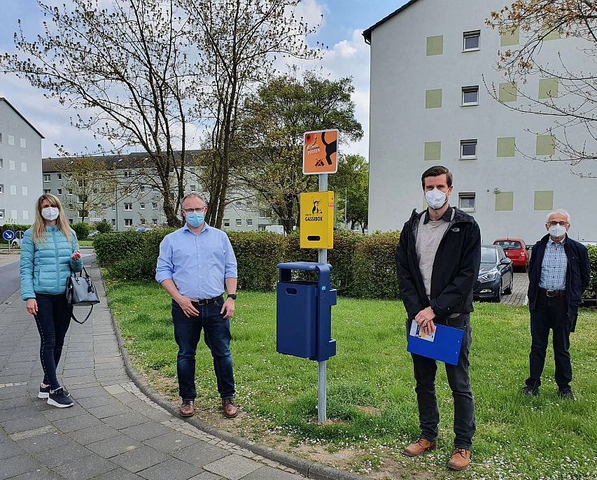 v.l.: Die stellvertretende CDU-Vorsitzende Jenny Kudrjawzew, Oberbrgermeister Jan Einig, Quartiersmanager Mario Seitz und den Ortsverbandsvorsitzenden Georg Schuhen